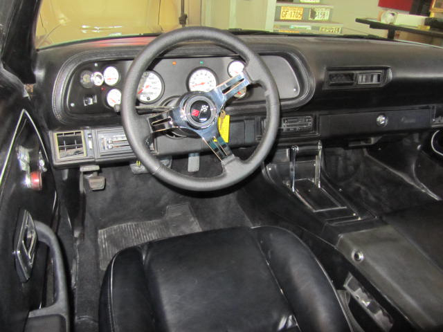 1970 CHEVROLET CAMARO CUSTOM 2 DOOR COUPE - Interior - 174622