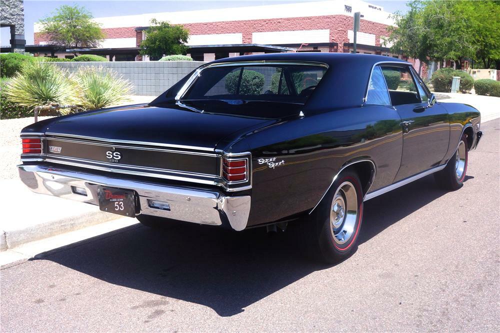 1967 CHEVROLET CHEVELLE SS 396 2 DOOR HARDTOP - Rear 3/4 - 176936