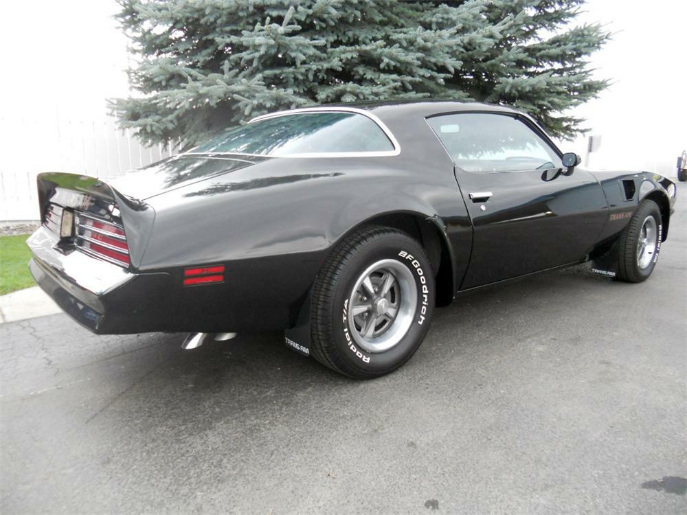 1976 PONTIAC FIREBIRD TRANS AM 2 DOOR COUPE - Rear 3/4 - 177236