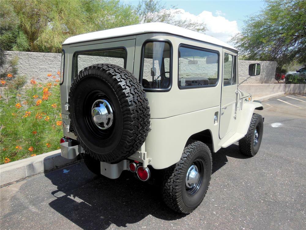 1971 TOYOTA LAND CRUISER FJ 40 SUV Rear 3 4 177296
