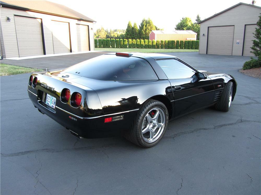 1994 CHEVROLET CORVETTE ZR1 2 DOOR COUPE - Rear 3/4 - 177327