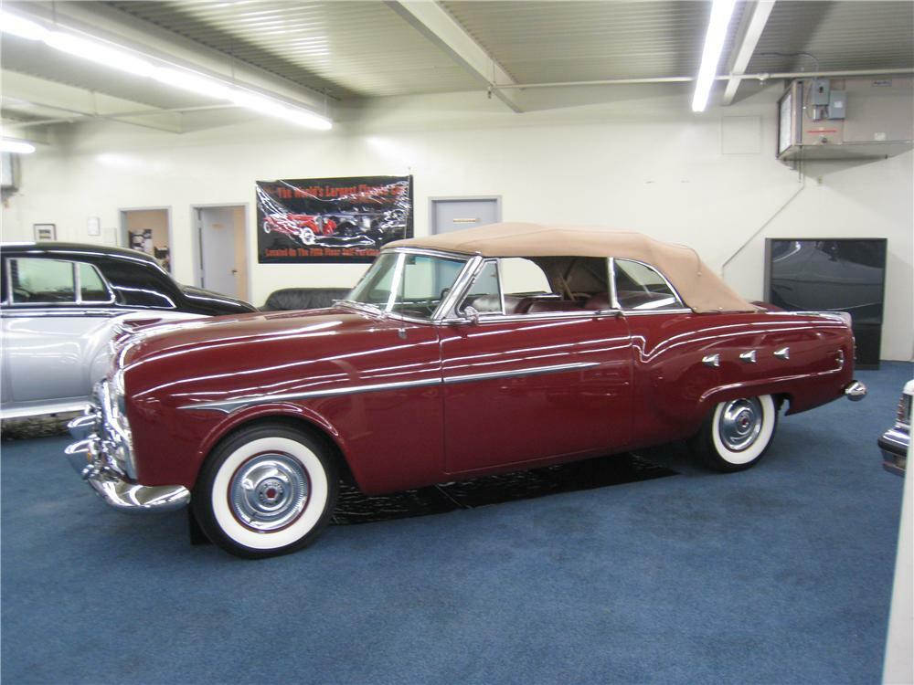 1952 PACKARD CONVERTIBLE - Side Profile - 177646