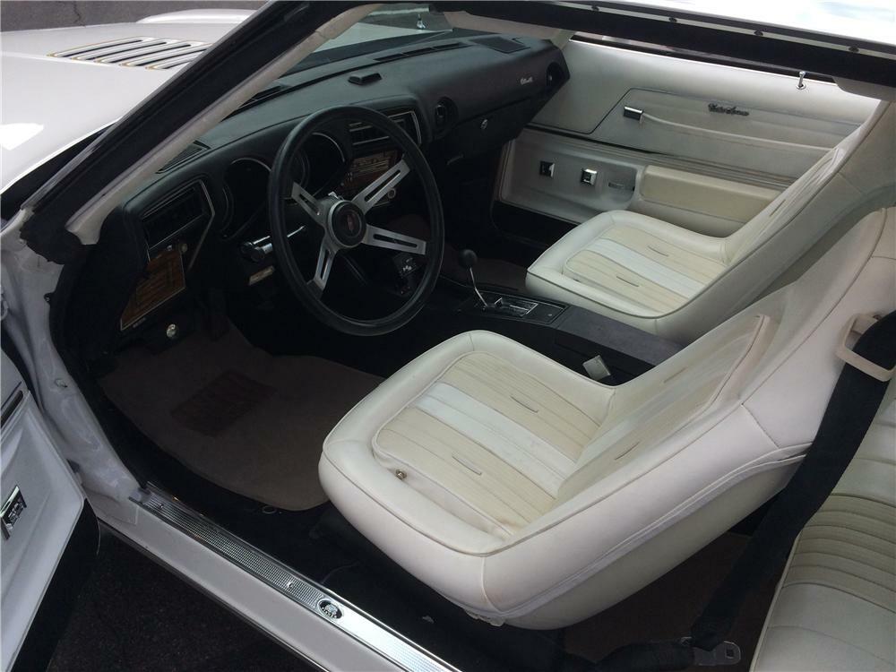 1975 OLDSMOBILE CUTLASS 442 2 DOOR COUPE - Interior - 177665