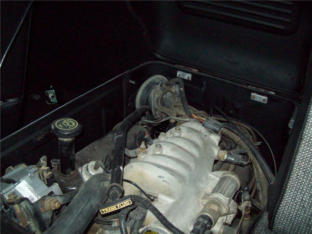 1961 FORD ECONOLINE CUSTOM PICKUP - Engine - 178032