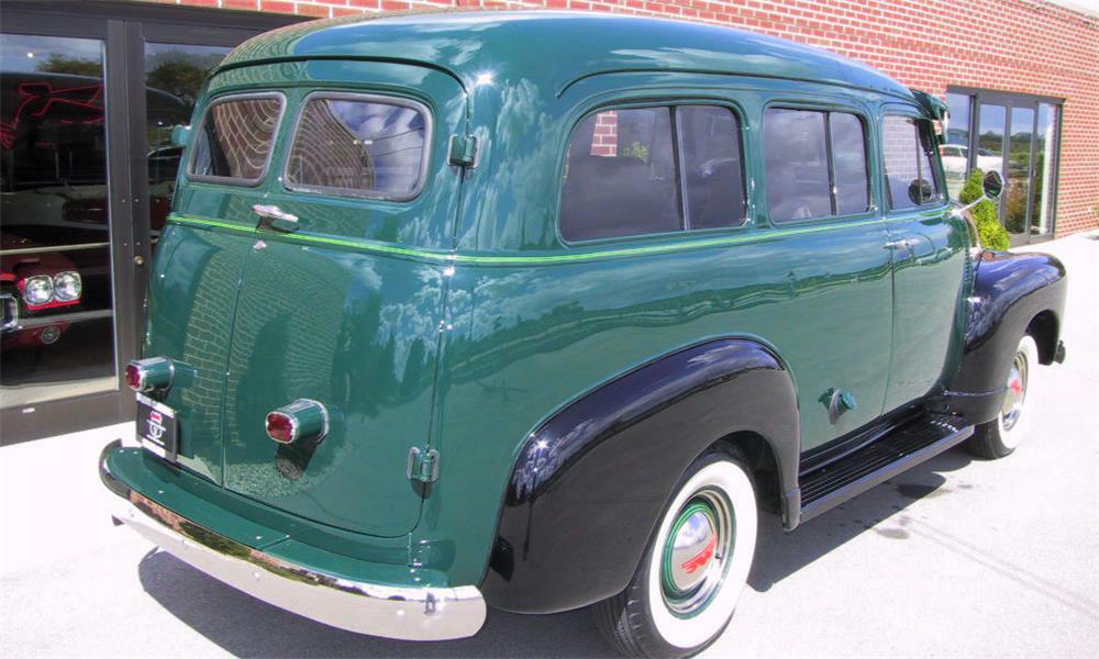1952 GMC SUBURBAN  - Rear 3/4 - 178511