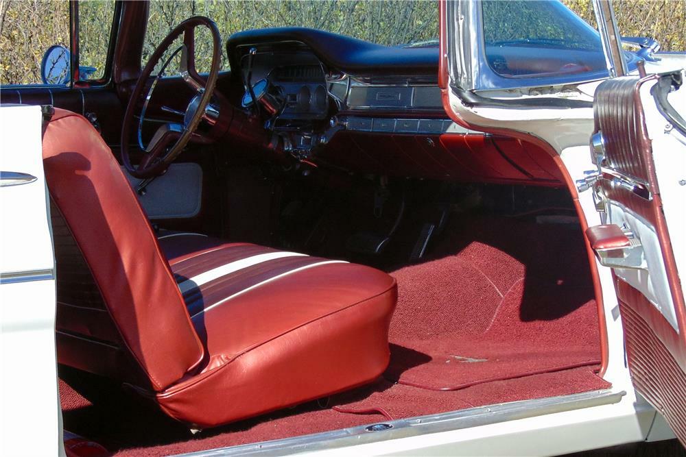 1960 PONTIAC VENTURA - Interior - 178512