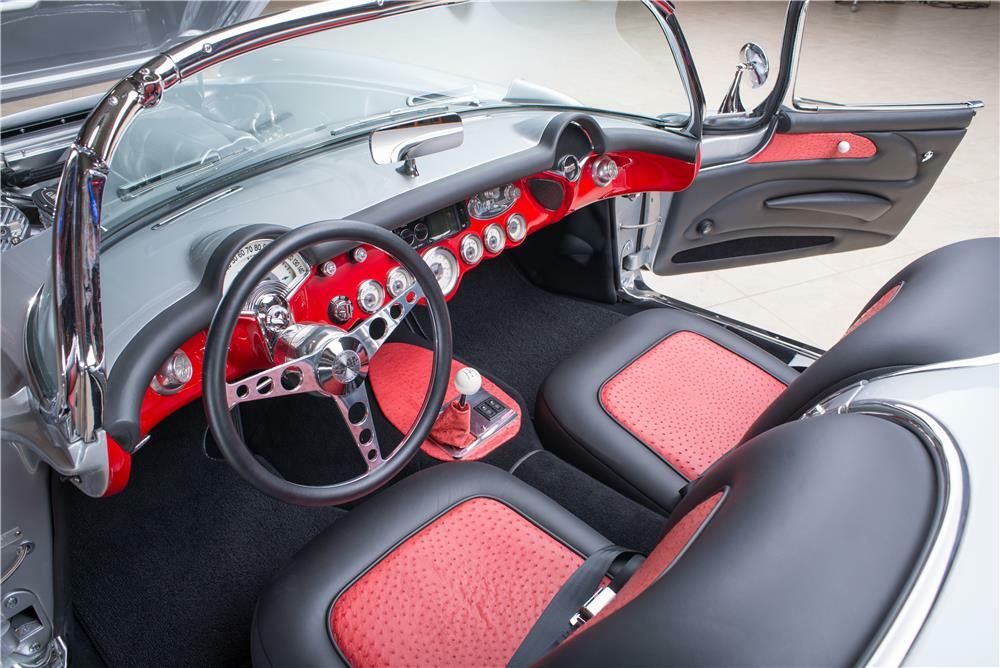 1957 CHEVROLET CORVETTE CUSTOM CONVERTIBLE - Interior - 178577