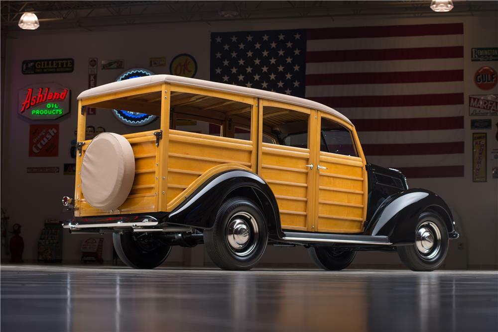 1937 FORD WOODY WAGON - Rear 3/4 - 178612