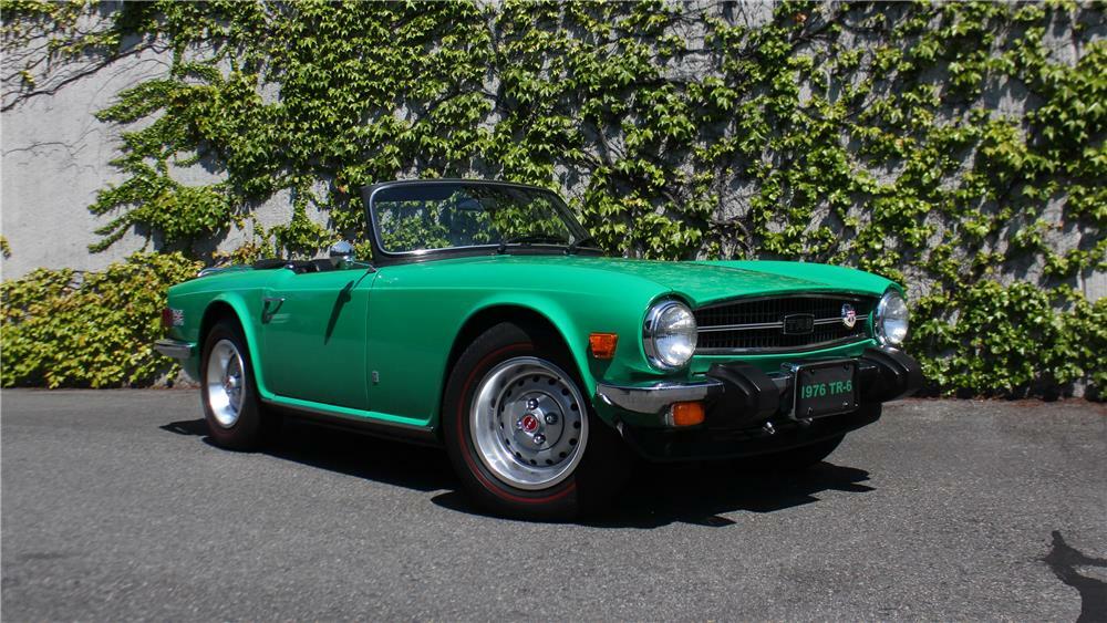 1976 TRIUMPH TR-6 ROADSTER - Front 3/4 - 178712