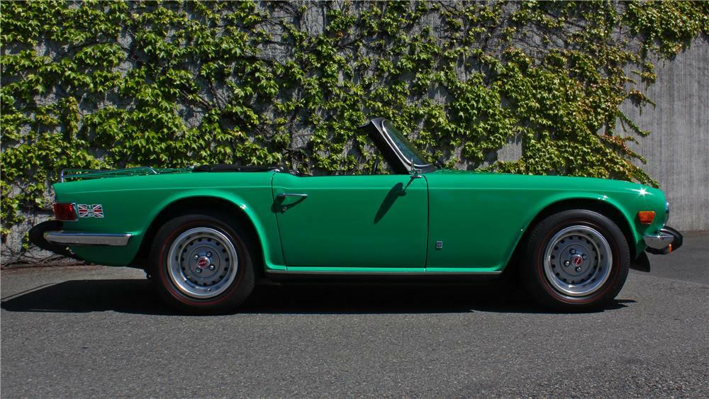 1976 TRIUMPH TR-6 ROADSTER - Side Profile - 178712