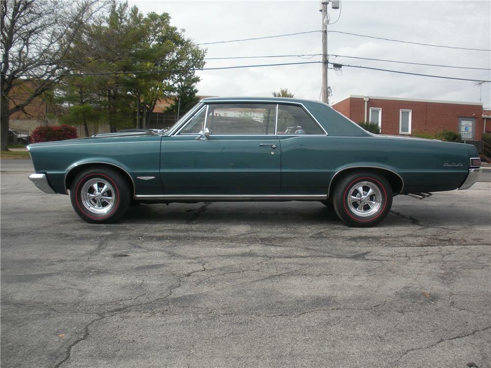 1965 PONTIAC GTO - Side Profile - 179710