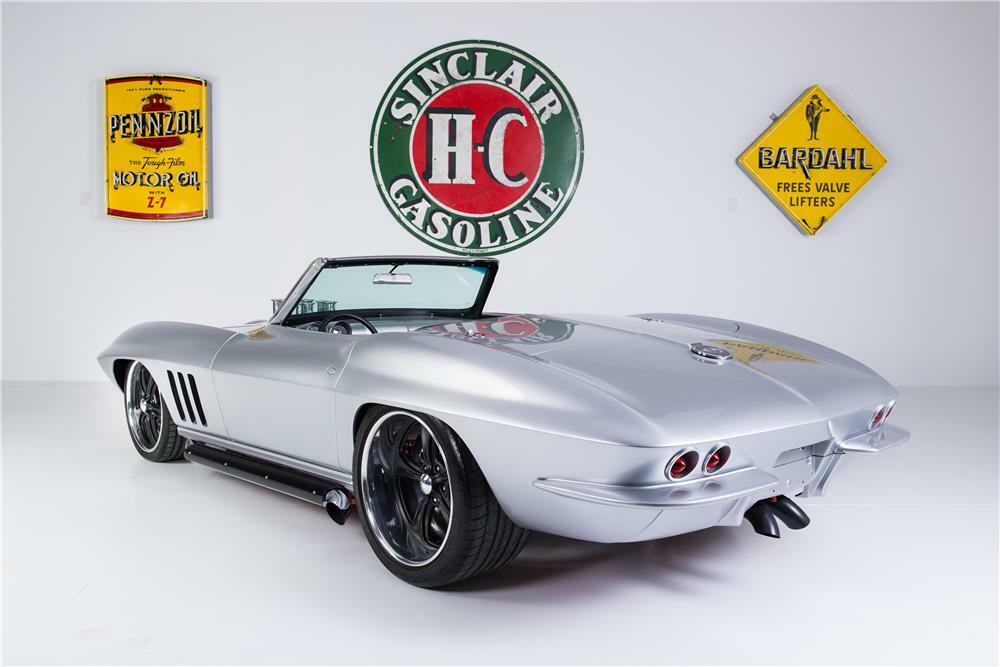1965 CHEVROLET CORVETTE CUSTOM CONVERTIBLE - Rear 3/4 - 179977