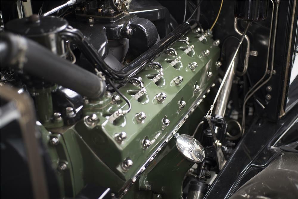 1933 PACKARD 1005 V12 SEDAN CONVERTIBLE - Engine - 180274