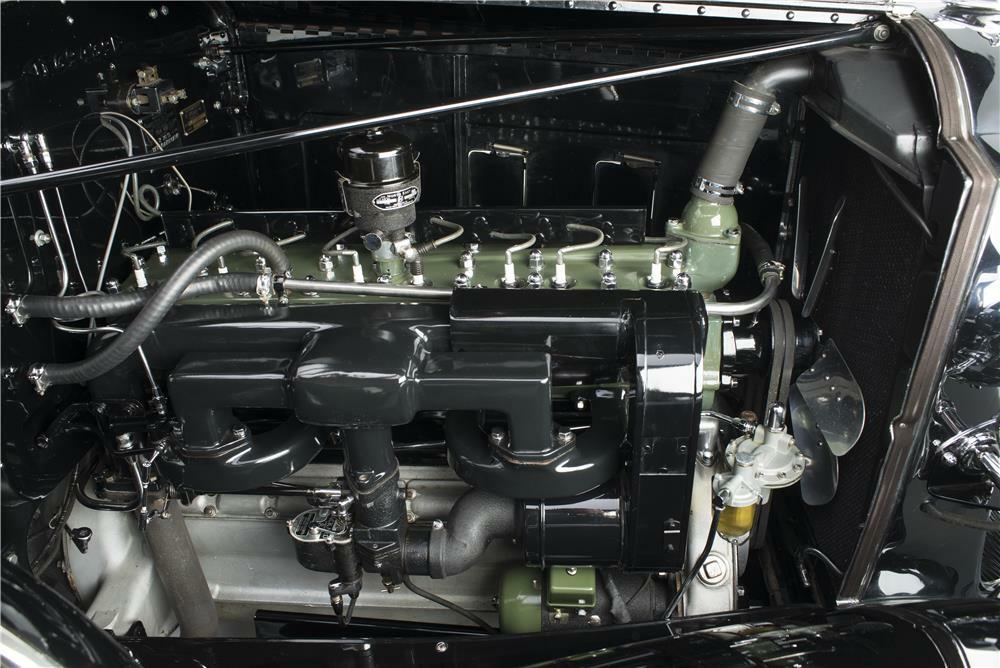 1932 PACKARD 900 ROADSTER - Engine - 180286