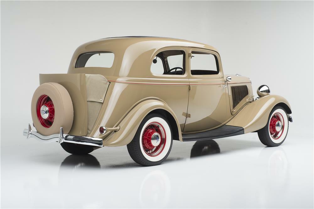 1934 FORD MODEL 18 VICTORIA - Rear 3/4 - 180296