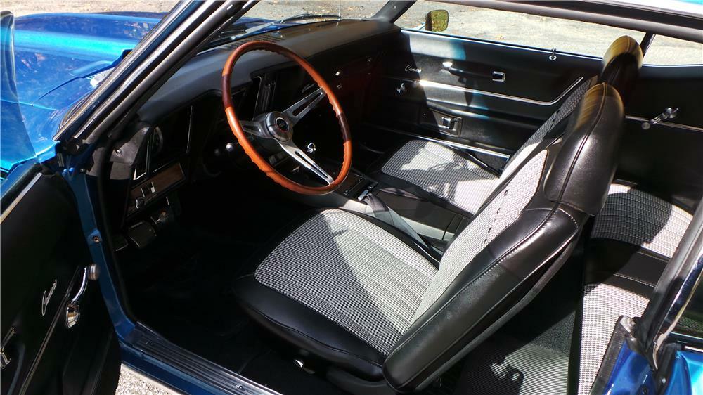 1969 CHEVROLET CAMARO RS/SS - Interior - 180425