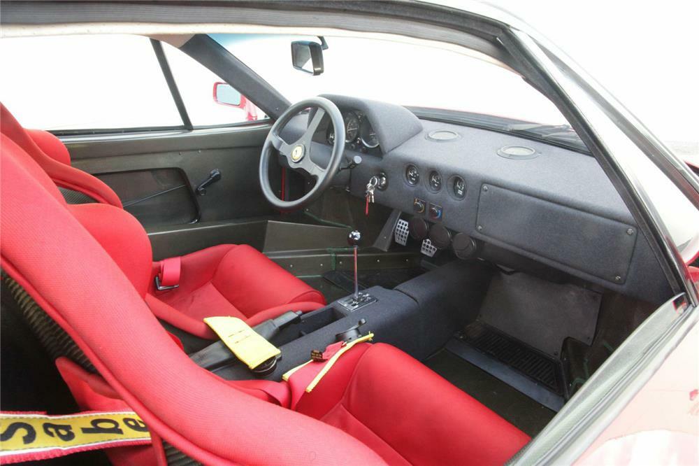 1989 FERRARI F40 - Interior - 180537