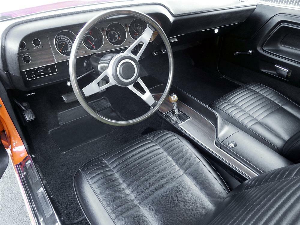 1970 DODGE HEMI CHALLENGER - Interior - 180579