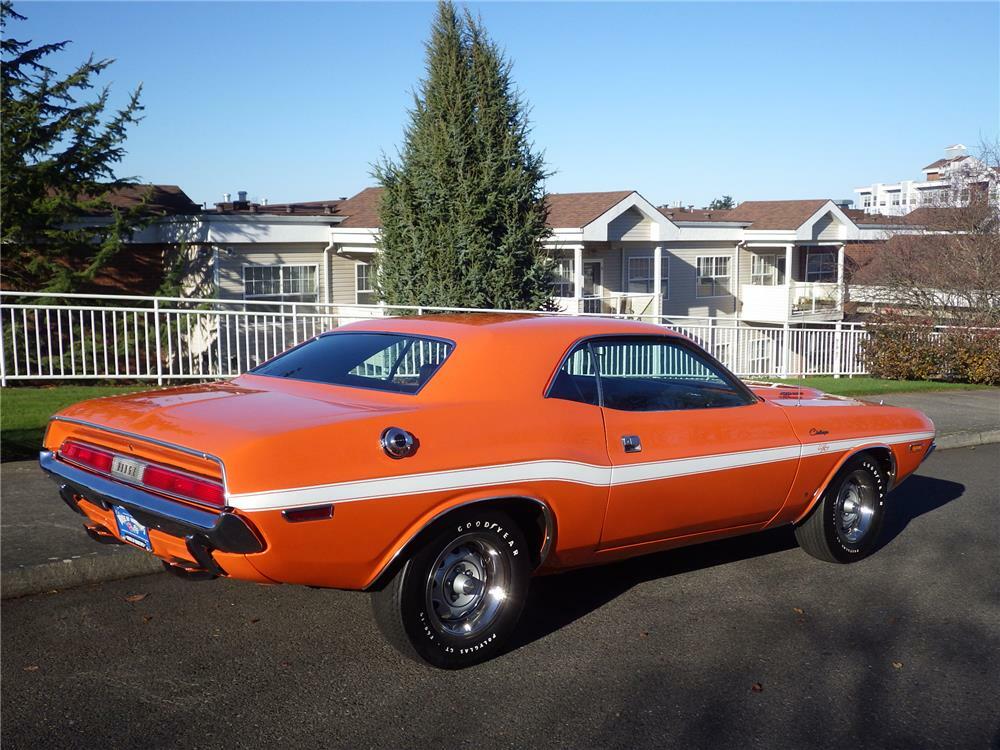 1970 DODGE HEMI CHALLENGER - Rear 3/4 - 180579