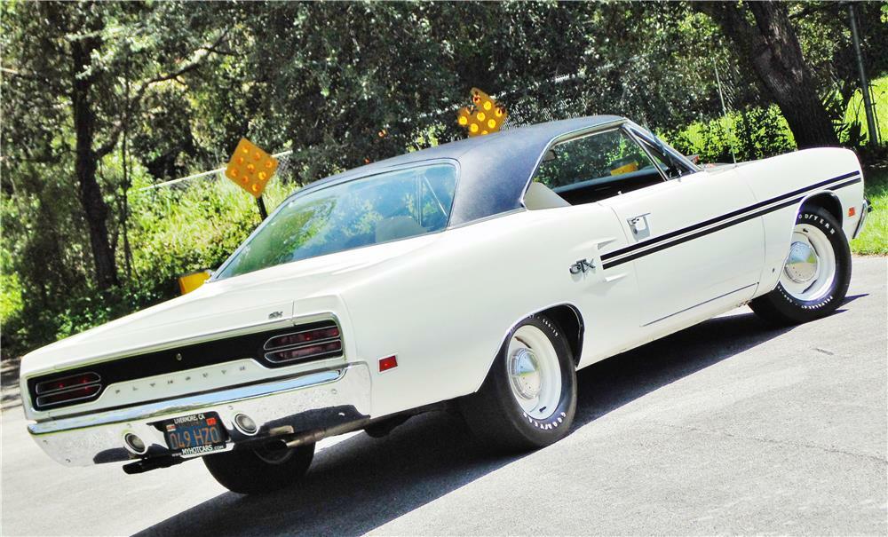 1970 PLYMOUTH GTX - Rear 3/4 - 180605