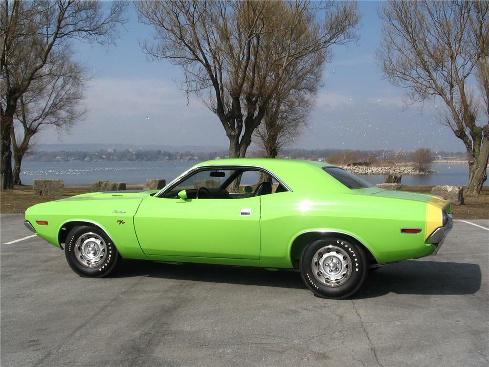 1970 DODGE CHALLENGER R/T - Side Profile - 180711