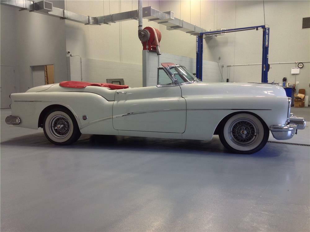 1953 BUICK SKYLARK CONVERTIBLE - Side Profile - 180836