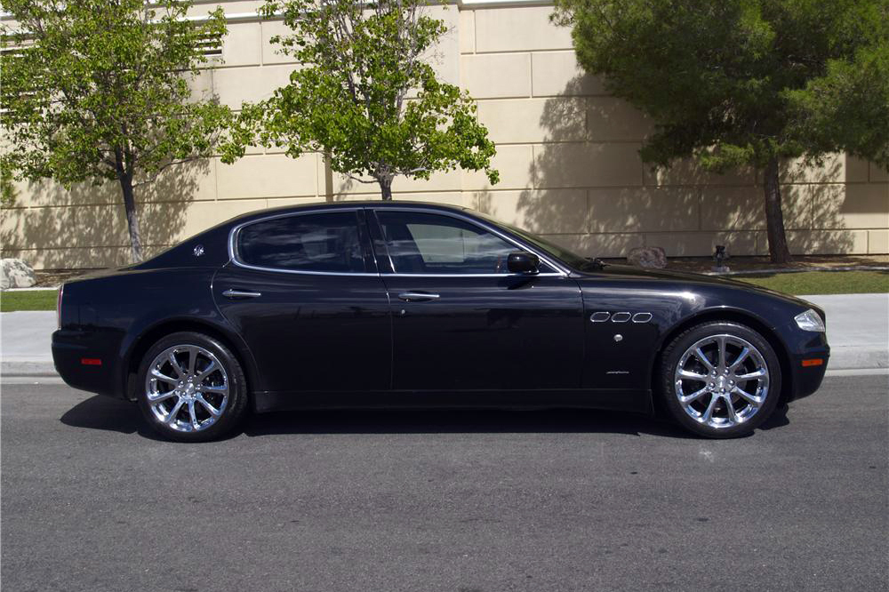 2007 MASERATI QUATTROPORTE 4 DOOR SEDAN - Side Profile - 180860