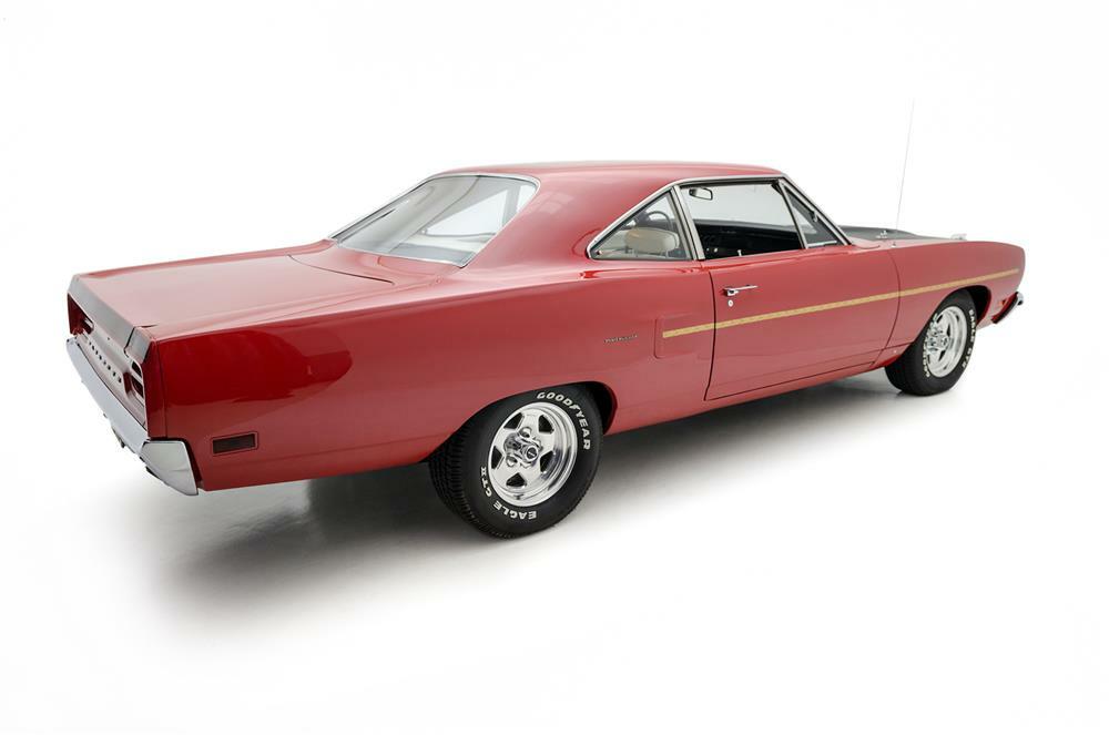 1970 PLYMOUTH ROAD RUNNER - Side Profile - 181088