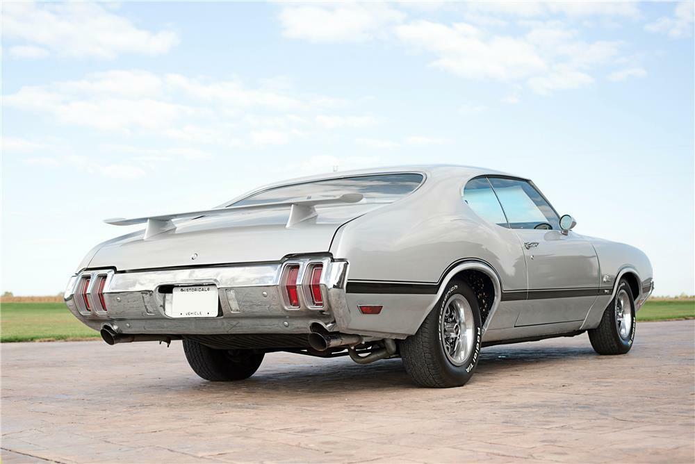 1970 OLDSMOBILE CUTLASS W31 - Rear 3/4 - 181111