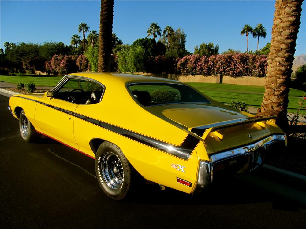 1972 BUICK SKYLARK CUSTOM 2 DOOR HARDTOP - Rear 3/4 - 181406