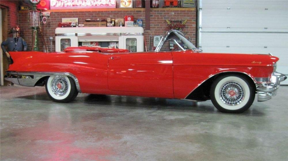 1957 CADILLAC ELDORADO BIARRITZ CONVERTIBLE - Side Profile - 181442