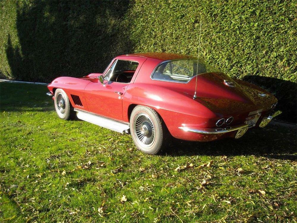 1967 CHEVROLET CORVETTE - Rear 3/4 - 181483