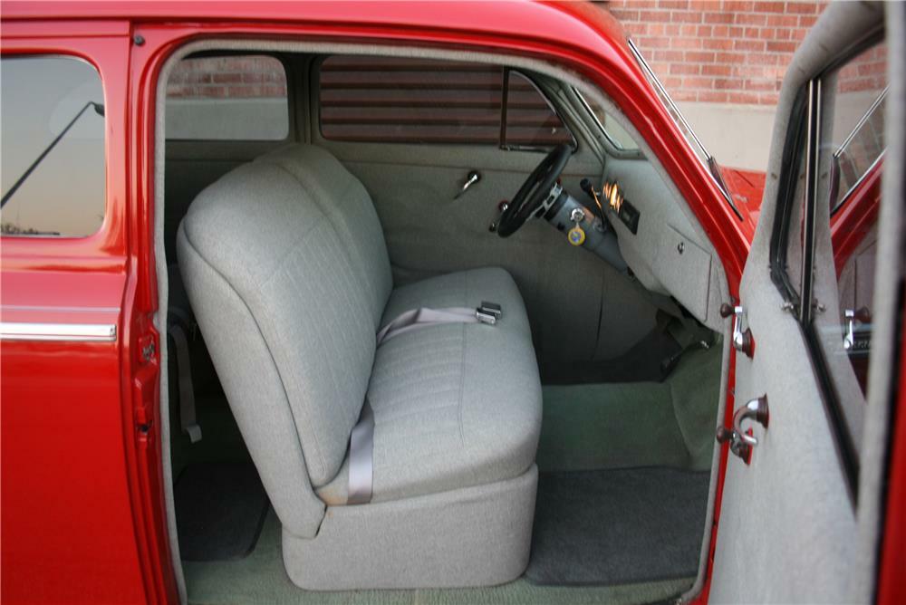 1941 CHEVROLET CUSTOM 2 DOOR SEDAN - Interior - 181571