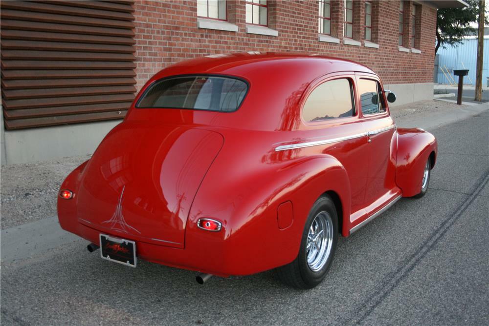 1941 CHEVROLET CUSTOM 2 DOOR SEDAN - Rear 3/4 - 181571