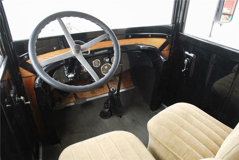 1925 DODGE PADDY WAGON - Interior - 181579