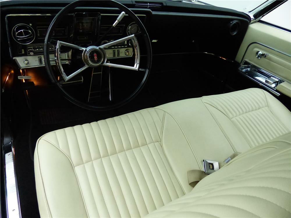 1966 OLDSMOBILE TORONADO - Interior - 181686