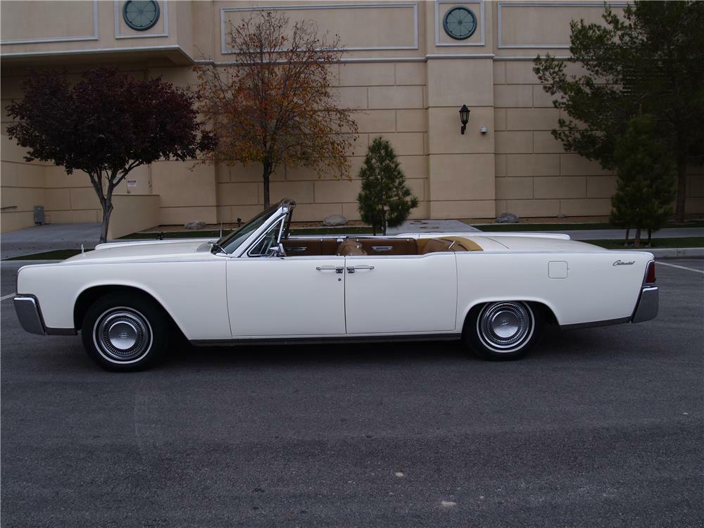1964 LINCOLN CONTINENTAL CONVERTIBLE - Side Profile - 181724
