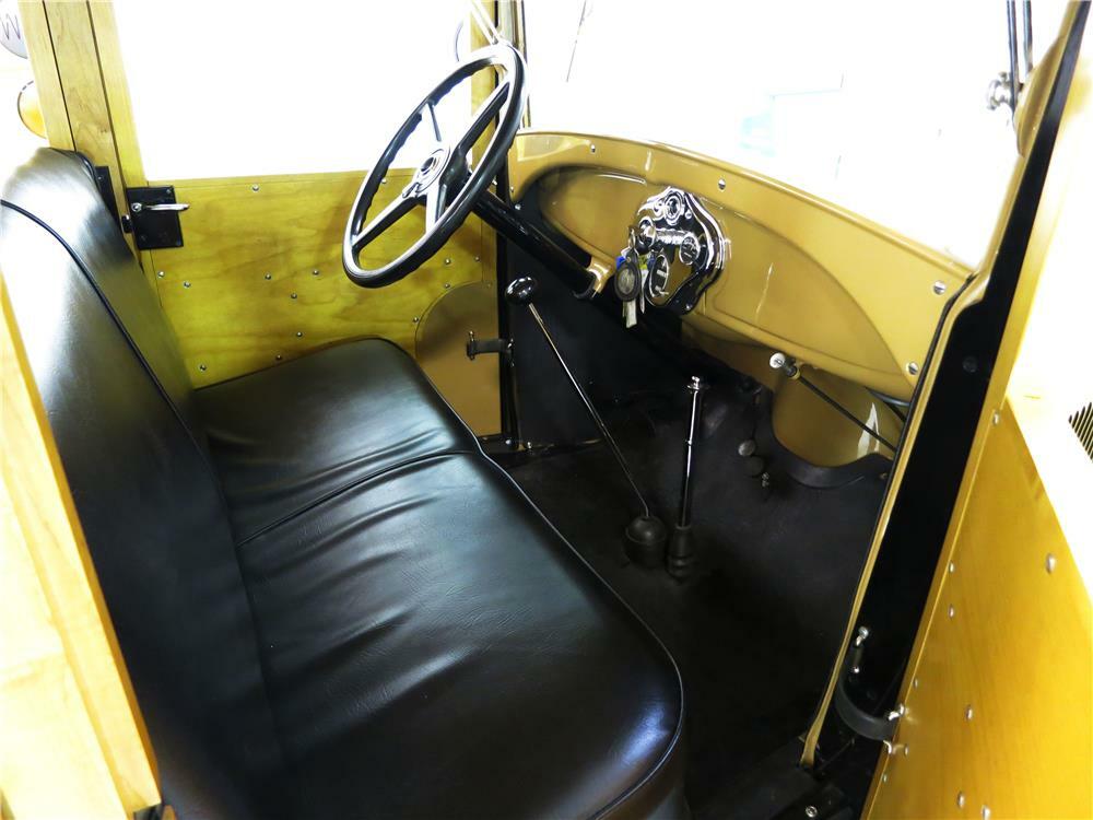 1930 FORD MODEL A WOODIE STATION WAGON - Interior - 181736