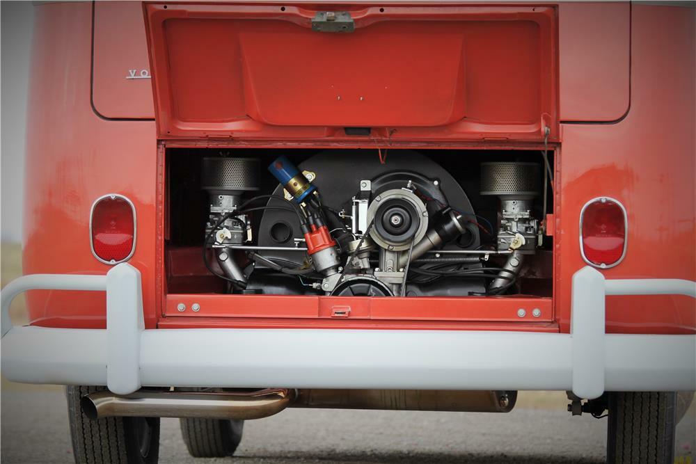 1964 VOLKSWAGEN 21-WINDOW BUS - Engine - 182076