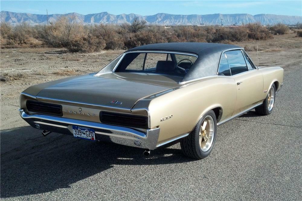 1966 PONTIAC GTO - Rear 3/4 - 182129