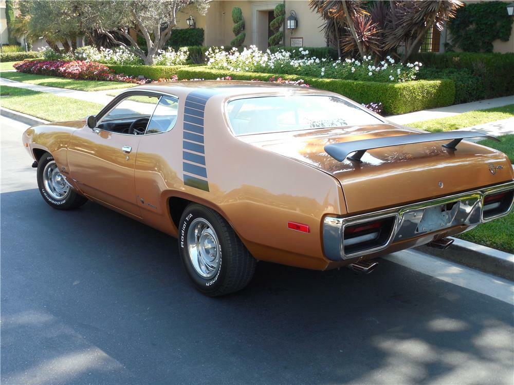 1972 PLYMOUTH GTX - Rear 3/4 - 182131