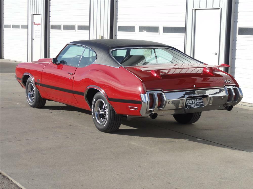 1970 OLDSMOBILE 442 - Rear 3/4 - 182420