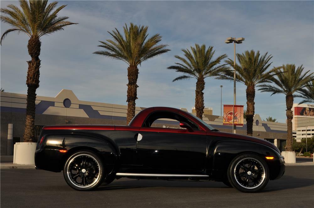 2003 CHEVROLET SSR CUSTOM PICKUP - Side Profile - 182460