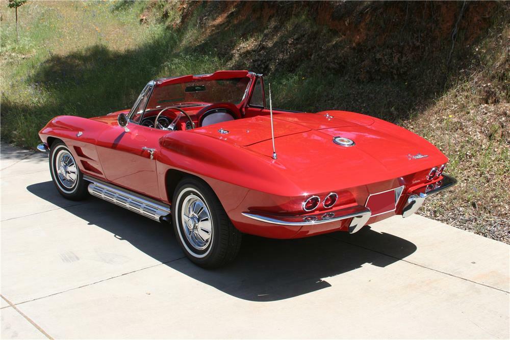 1964 CHEVROLET CORVETTE CONVERTIBLE - Rear 3/4 - 182534