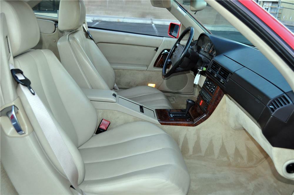 1992 MERCEDES-BENZ 500SL CONVERTIBLE - Interior - 182538