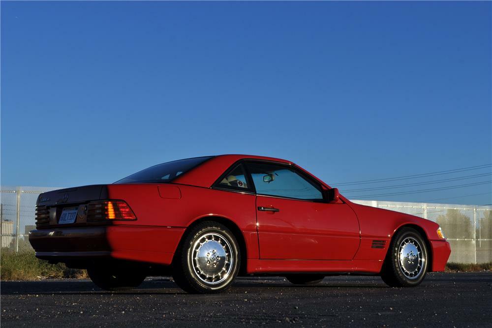 1992 MERCEDES-BENZ 500SL CONVERTIBLE - Rear 3/4 - 182538