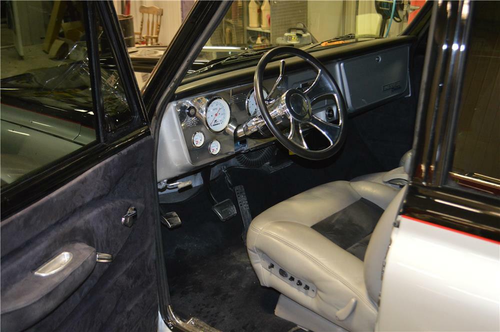 1970 Chevrolet Suburban Custom Suv