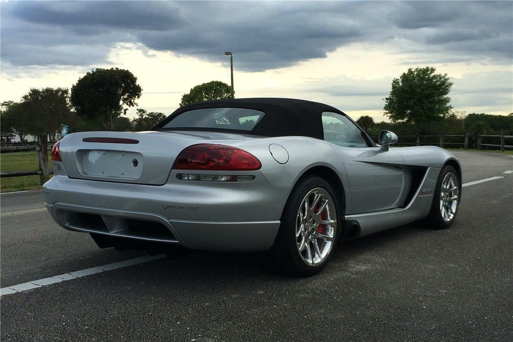 Dodge Viper 2004