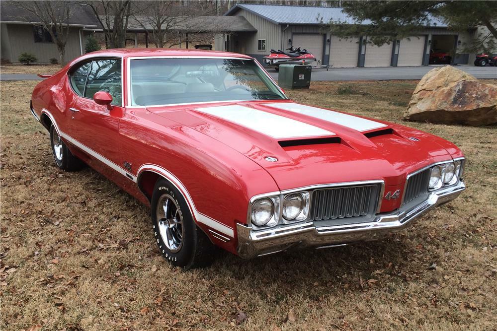 1970 OLDSMOBILE 442 W30 - Front 3/4 - 183946
