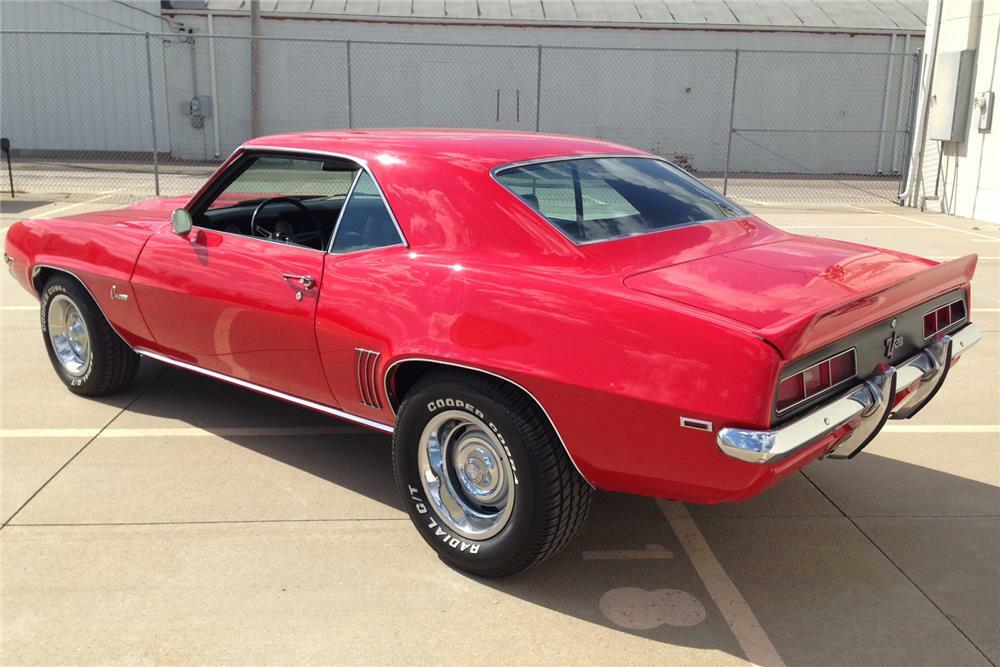 1969 CHEVROLET CAMARO Z/28 CUSTOM - Rear 3/4 - 183992